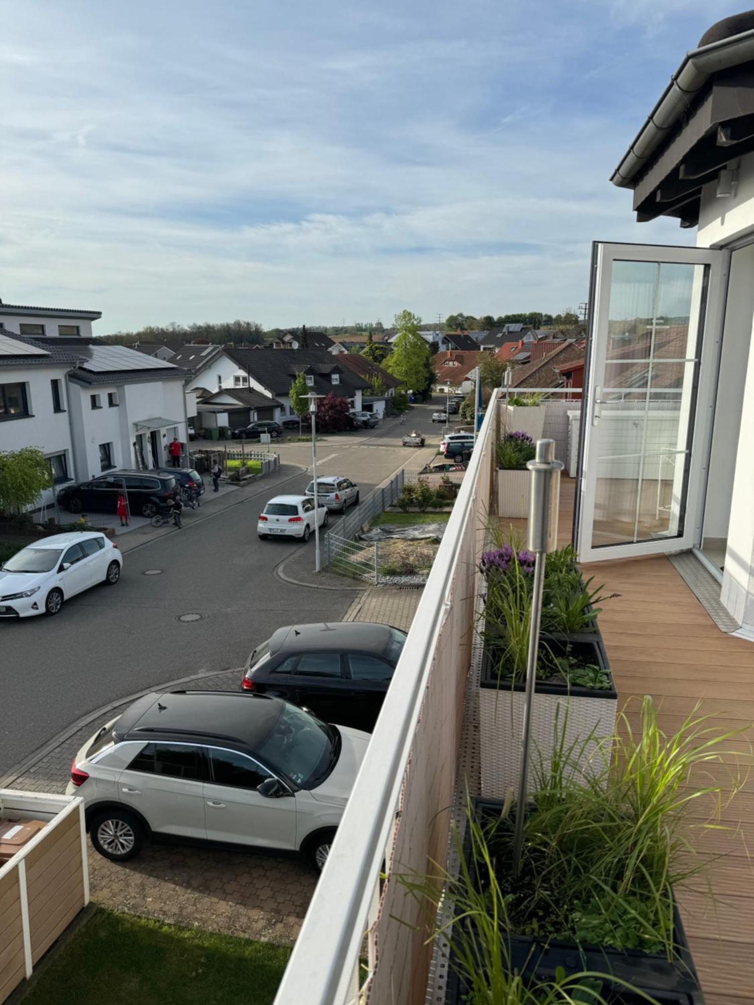 Spacy 3 Bedroom Plus Sleeping Couch Apartment Work&Travel Close To Heidelberg Dielheim Extérieur photo